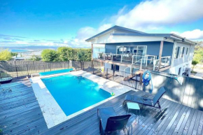 Allawah - 5 bedroom luxury home with a pool